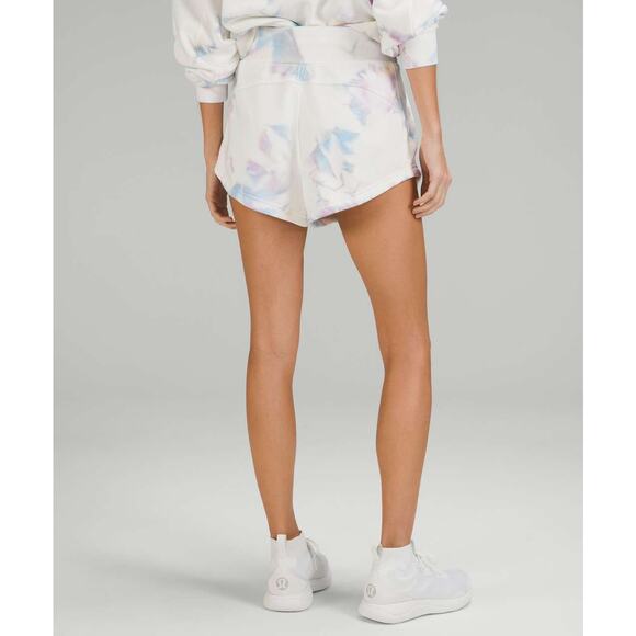 Lululemon Limited Edition Inner Glow High-Rise Short 3" Size 20 - Picture 2 of 7